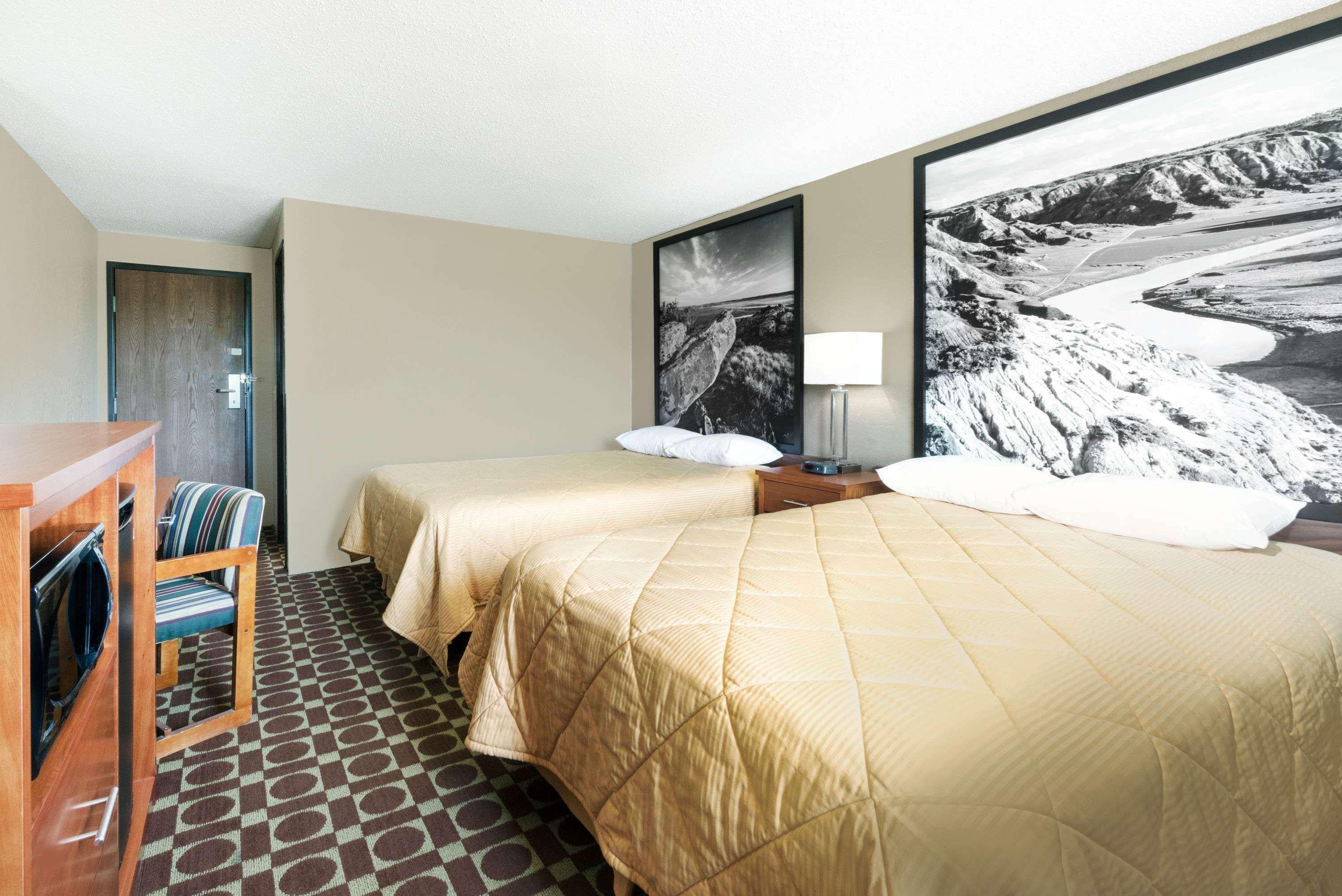 Super 8 By Wyndham Miles City Exterior foto