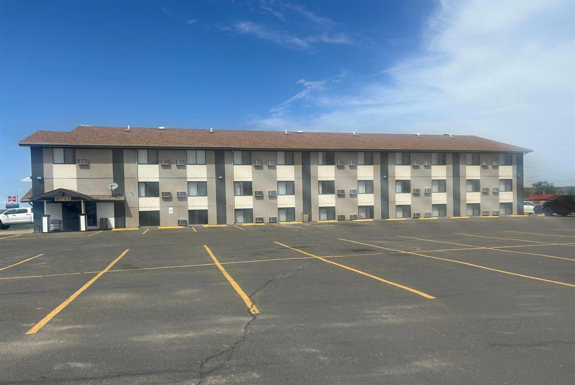 Super 8 By Wyndham Miles City Exterior foto