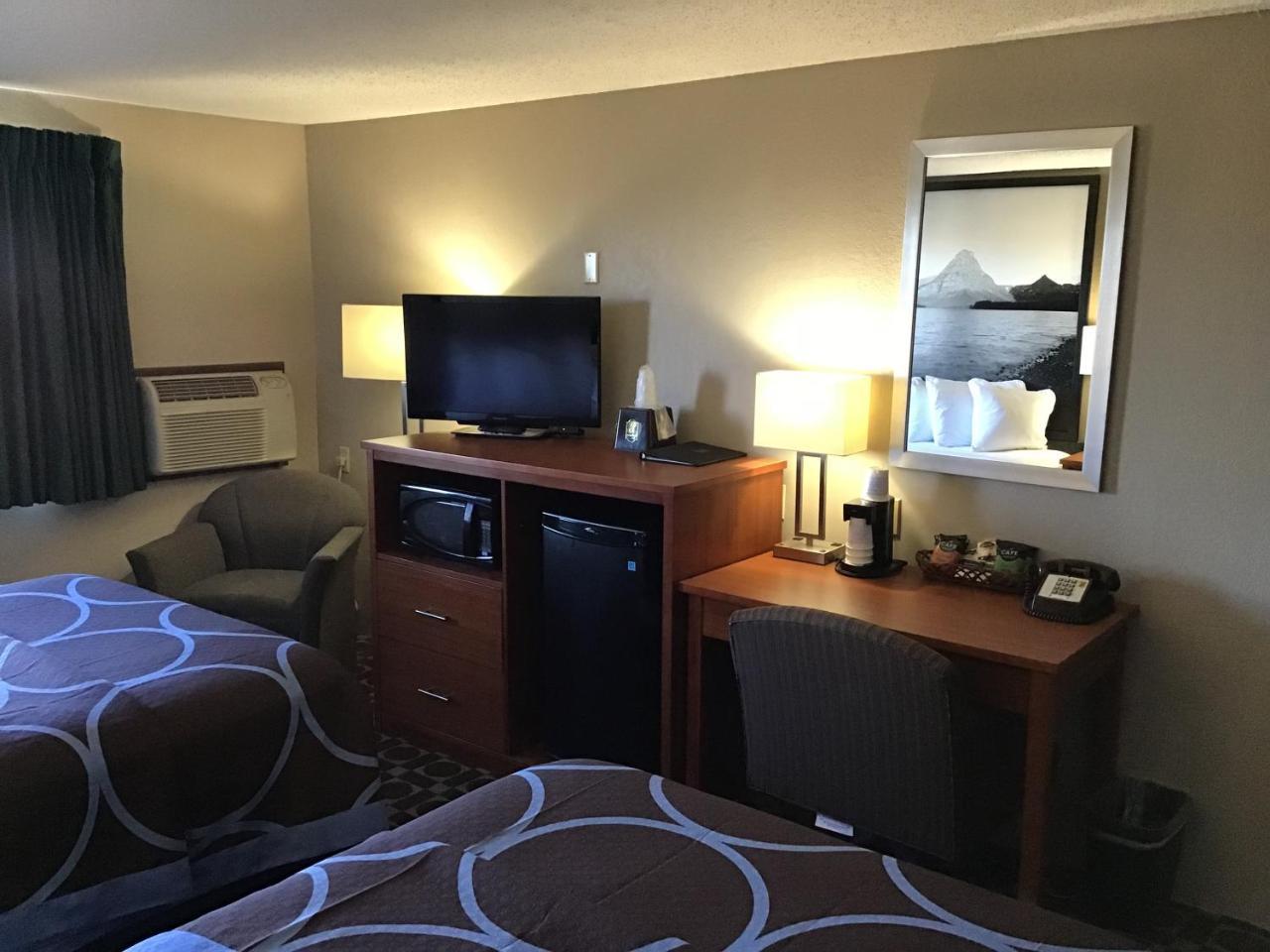 Super 8 By Wyndham Miles City Exterior foto